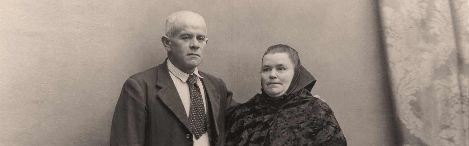 Retrato antiguo de una pareja de la familia